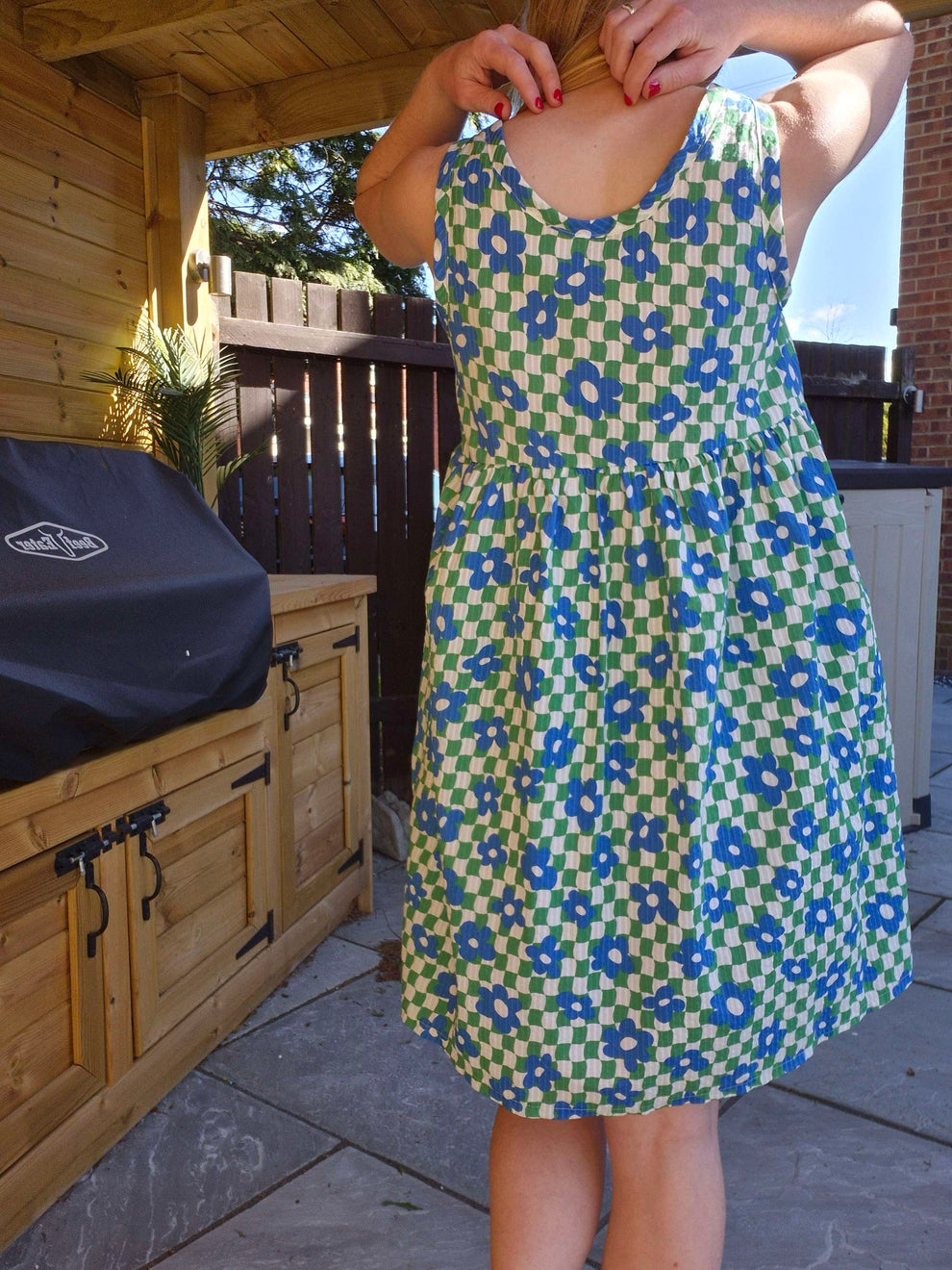 Sunday Dress Sewing Pattern – Small Museum